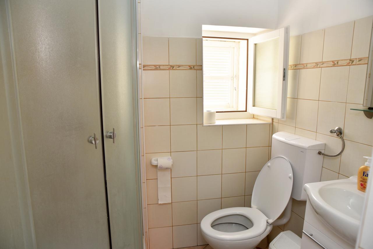 Apartman Nives Lubenice Bagian luar foto